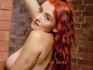 Victoria_lanz